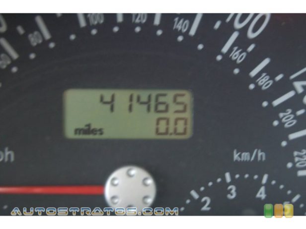 2000 Volkswagen New Beetle GLS Coupe 2.0 Liter SOHC 8-Valve 4 Cylinder 5 Speed Manual