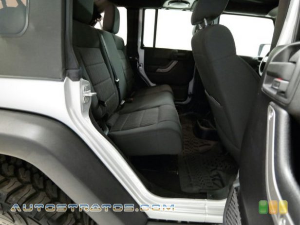 2012 Jeep Wrangler Unlimited Sport 4x4 3.6 Liter DOHC 24-Valve VVT Pentastar V6 6 Speed Manual