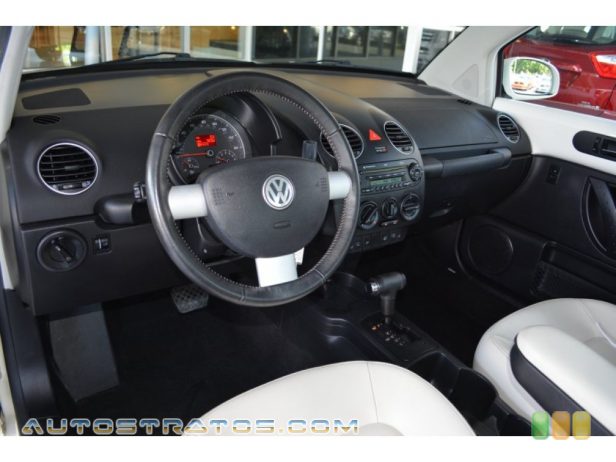 2008 Volkswagen New Beetle Triple White Coupe 2.5L DOHC 20V 5 Cylinder 6 Speed Tiptronic Automatic