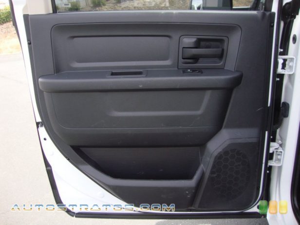 2011 Dodge Ram 2500 HD ST Crew Cab 6.7 Liter OHV 24-Valve Cummins VGT Turbo-Diesel Inline 6 Cylinde 6 Speed Automatic