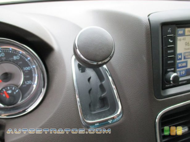 2012 Chrysler Town & Country Touring 3.6 Liter DOHC 24-Valve VVT Pentastar V6 6 Speed AutoStick Automatic