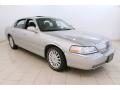 2005 Lincoln Town Car Signature Limited Photo 1