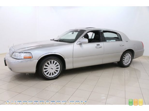 2005 Lincoln Town Car Signature Limited 4.6 Liter SOHC 16-Valve V8 4 Speed Automatic