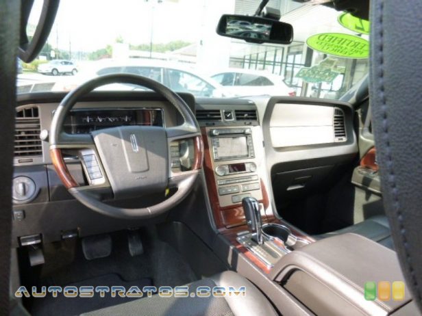 2012 Lincoln Navigator 4x4 5.4 Liter SOHC 24-Valve Flex-Fuel V8 6 Speed Automatic