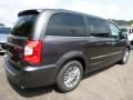 2016 Chrysler Town & Country Touring-L Photo 5