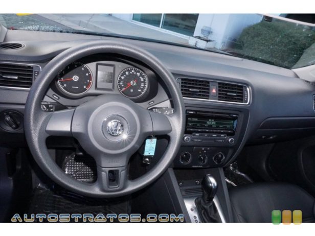 2014 Volkswagen Jetta SE Sedan 1.8 Liter FSI Turbocharged DOHC 16-Valve VVT 4 Cylinder 6 Speed Tiptronic Automatic