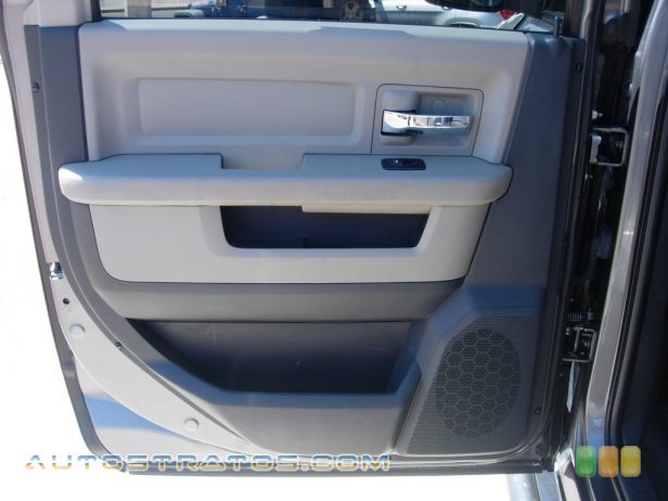 2011 Dodge Ram 2500 HD SLT Crew Cab 4x4 5.7 Liter HEMI OHV 16-Valve VVT V8 5 Speed Automatic