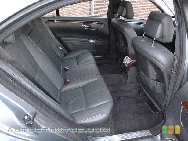2009 Mercedes-Benz S 550 4Matic Sedan 5.5 Liter DOHC 32-Valve VVT V8 7 Speed Automatic