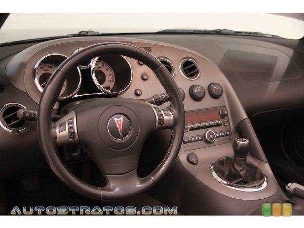 2006 Pontiac Solstice Roadster 2.4 Liter DOHC 16-Valve VVT Ecotec 4 Cylinder 5 Speed Manual