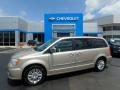 2012 Chrysler Town & Country Touring - L Photo 1