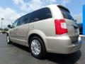 2012 Chrysler Town & Country Touring - L Photo 5