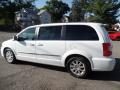 2014 Chrysler Town & Country Touring Photo 5