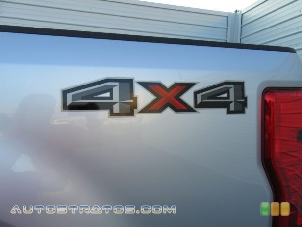 2017 Ford F250 Super Duty XLT Crew Cab 4x4 6.2 Liter SOHC 16-Valve Flex-Fuel V8 6 Speed Automatic
