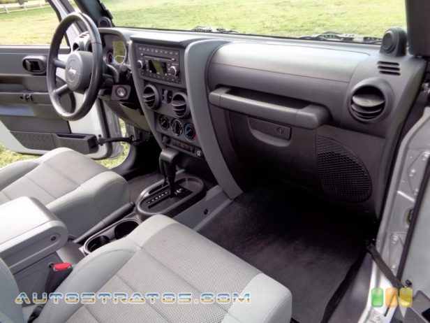 2007 Jeep Wrangler Sahara 4x4 3.8 Liter OHV 12-Valve V6 4 Speed Automatic