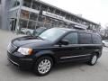 2015 Chrysler Town & Country Touring Photo 1