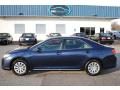 2014 Toyota Camry LE Photo 2