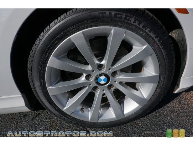2010 BMW 3 Series 328i Sedan 3.0 Liter DOHC 24-Valve VVT Inline 6 Cylinder 6 Speed Steptronic Automatic