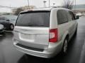 2012 Chrysler Town & Country Touring Photo 6