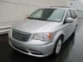 2012 Chrysler Town & Country Touring Photo 9