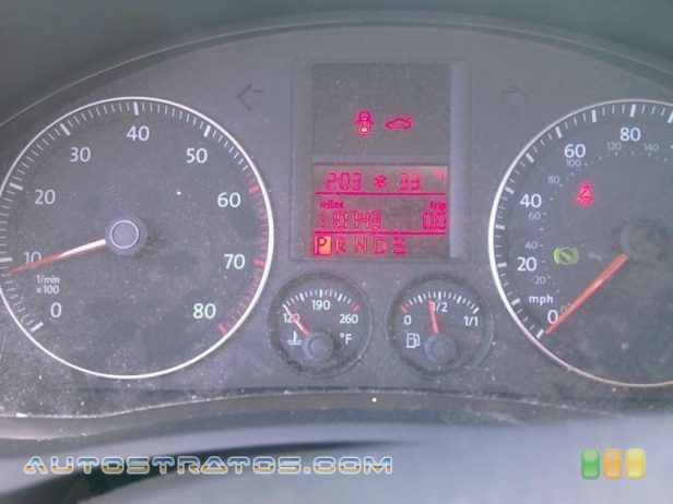 2006 Volkswagen Jetta Value Edition Sedan 2.5 Liter DOHC 20-Valve 5 Cylinder 6 Speed Tiptronic Automatic