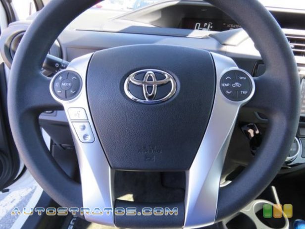 2017 Toyota Prius c One 1.5 Liter DOHC 16-Valve VVT-i 4 Cylinder Gasoline/Electric Hybri ECVT Automatic