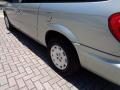 2004 Chrysler Town & Country LX Photo 33