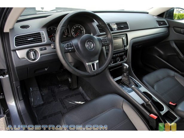 2014 Volkswagen Passat 2.5L SE 2.5 Liter DOHC 20-Valve VVT 5 Cylinder 6 Speed Tiptronic Automatic