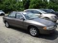 2001 Oldsmobile Intrigue GL Photo 3
