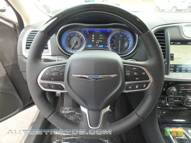 2018 Chrysler 300 Limited AWD 3.6 Liter DOHC 24-Valve VVT Pentastar V6 8 Speed Automatic