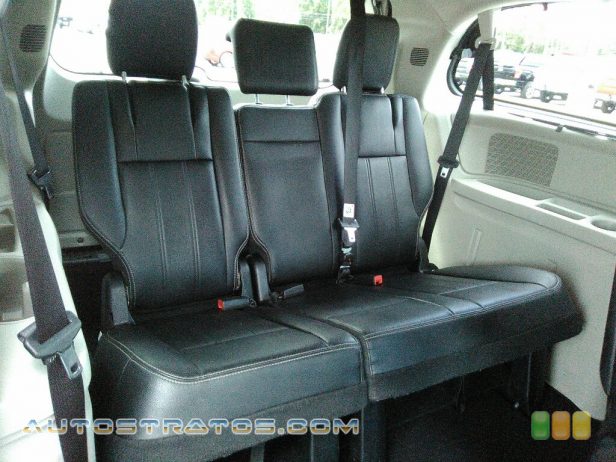2014 Chrysler Town & Country Touring 3.6 Liter DOHC 24-Valve VVT V6 6 Speed Automatic