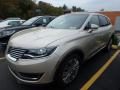 2017 Lincoln MKX Reserve AWD Photo 1