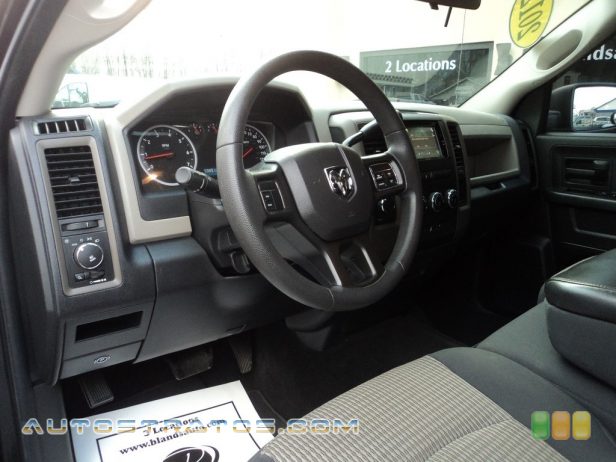 2012 Dodge Ram 1500 ST Crew Cab 4x4 5.7 Liter HEMI OHV 16-Valve VVT MDS V8 6 Speed Automatic