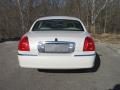 2007 Lincoln Town Car Signature Limited Photo 4