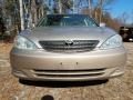 2003 Toyota Camry LE Photo 2