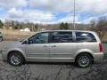 2013 Chrysler Town & Country Touring - L Photo 14