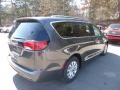 2018 Chrysler Pacifica Touring L Photo 5