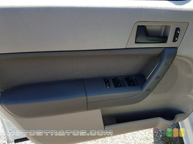 2010 Ford Focus SE Sedan 2.0 Liter DOHC 16-Valve VVT Duratec 4 Cylinder 4 Speed Automatic
