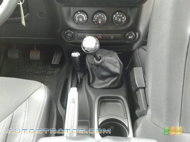 2018 Jeep Wrangler Rubicon 4x4 3.6 Liter DOHC 24-Valve VVT V6 5 Speed Automatic