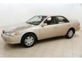 2000 Toyota Camry LE Photo 3