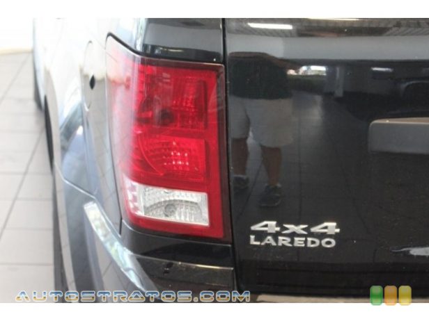 2007 Jeep Grand Cherokee Laredo 4x4 3.7 Liter SOHC 12V Powertech V6 5 Speed Automatic