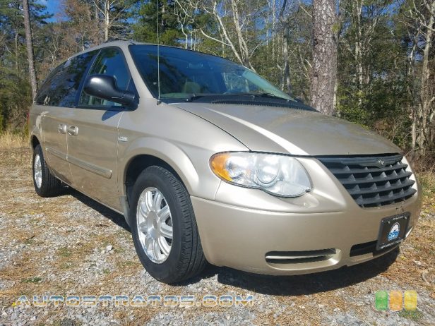 2005 Chrysler Town & Country Touring 3.8L OHV 12V V6 4 Speed Automatic