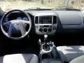 2005 Ford Escape XLT V6 4WD Photo 21