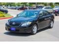 2010 Toyota Camry LE Photo 3