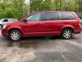 2008 Chrysler Town & Country Touring Photo 3