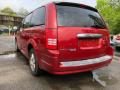 2008 Chrysler Town & Country Touring Photo 5