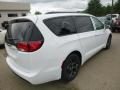 2018 Chrysler Pacifica Touring L Photo 5