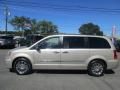 2014 Chrysler Town & Country Touring-L Photo 4