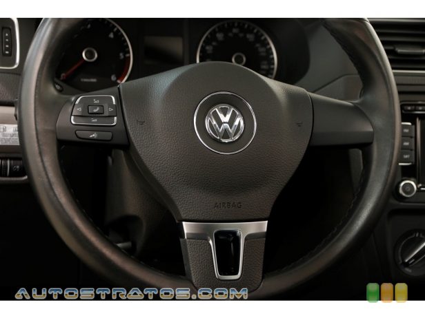 2013 Volkswagen Jetta TDI Sedan 2.0 Liter TDI DOHC 16-Valve Turbo-Diesel 4 Cylinder 6 Speed Manual