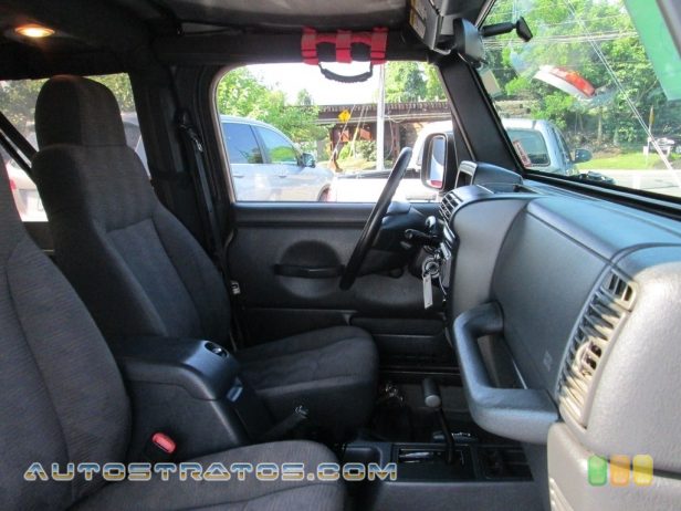 2004 Jeep Wrangler X 4x4 4.0 Liter OHV 12-Valve Inline 6 Cylinder 4 Speed Automatic