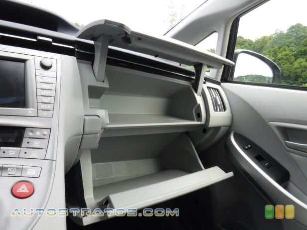 2015 Toyota Prius Four Hybrid 1.8 Liter DOHC 16-Valve VVT-i 4 Cylinder/Electric Hybrid ECVT Automatic
